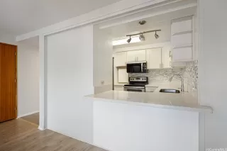 Photo #6: 202611866 Listing 