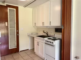Photo #4: 202611874 Listing 