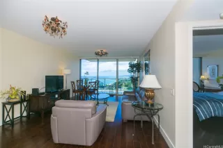 Photo #3: 202611876 Listing 