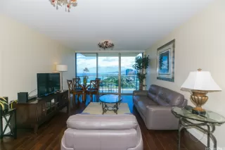 Photo #4: 202611876 Listing 