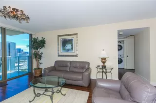 Photo #5: 202611876 Listing 