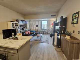 Photo #3: 202611891 Listing 