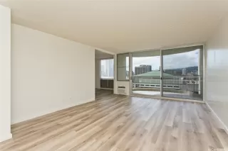 Photo #2: 202611936 Listing 
