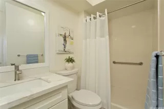 Photo #6: 202611936 Listing 