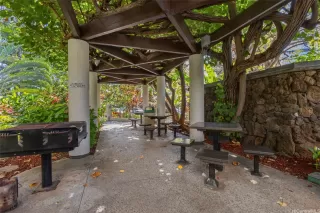 Photo #6: 202611945 Listing 