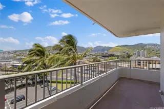 Photo #2: 202611950 Listing 