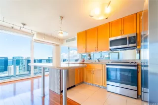 Photo #2: 202611983 Listing 