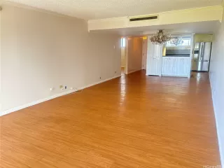 Photo #4: 202612029 Listing 