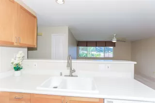 Photo #6: 202612035 Listing 