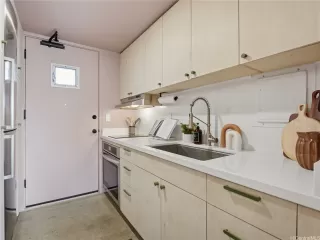 Photo #4: 202612063 Listing 