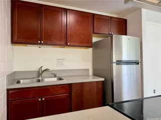 Photo #3: 202612071 Listing 