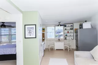 Photo #5: 202612076 Listing 