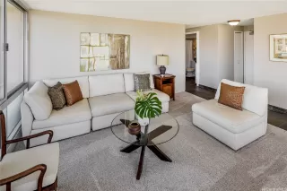 Photo #6: 202612097 Listing 