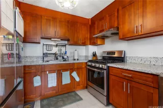 Photo #2: 202612150 Listing 
