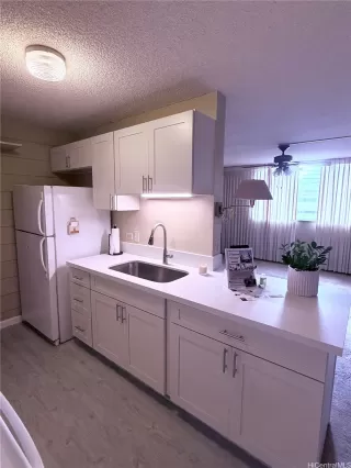Photo #3: 202612157 Listing 