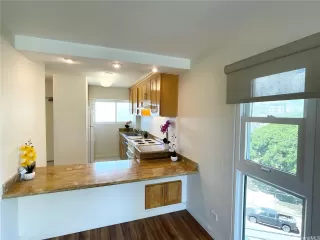 Photo #2: 202612159 Listing 