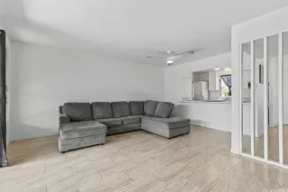 Photo #2: 202612171 Listing 