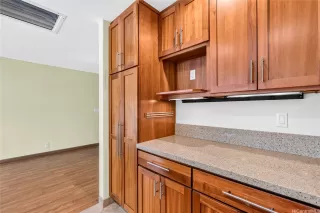 Photo #3: 202612206 Listing 