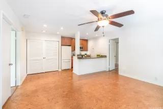 Photo #4: 202612257 Listing 