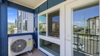 Photo #6: 202612272 Listing 
