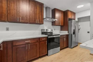 Photo #2: 202612296 Listing 