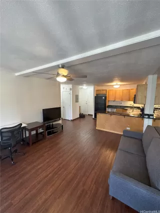 Photo #2: 202612378 Listing 