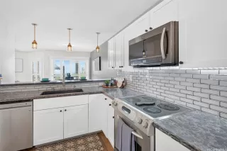 Photo #5: 202612398 Listing 
