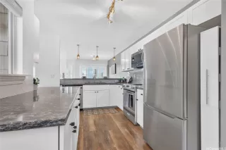 Photo #6: 202612398 Listing 