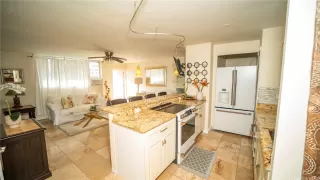 Photo #3: 202612431 Listing 
