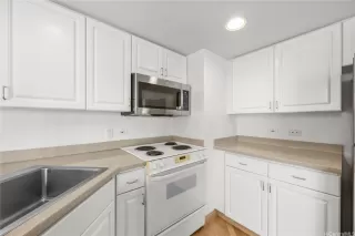 Photo #3: 202612507 Listing 