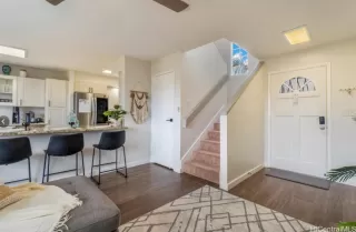 Photo #3: 202612600 Listing 