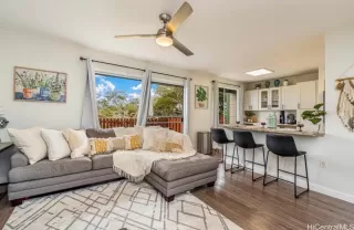 Photo #4: 202612600 Listing 