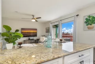 Photo #6: 202612600 Listing 