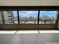 Browse active condo listings in KAPIOLANI