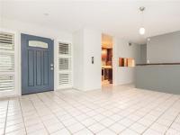 Browse active condo listings in KAHALEMANU