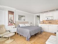 More Details about MLS # 202512857 : 134 KAPAHULU AVENUE 609