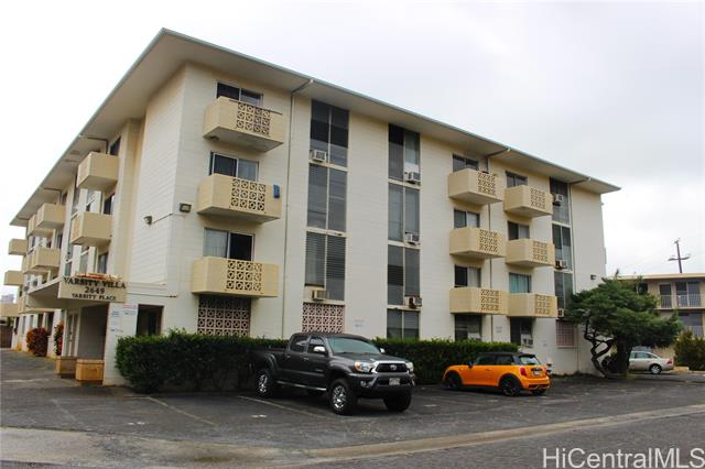 Browse active condo listings in MOILIILI