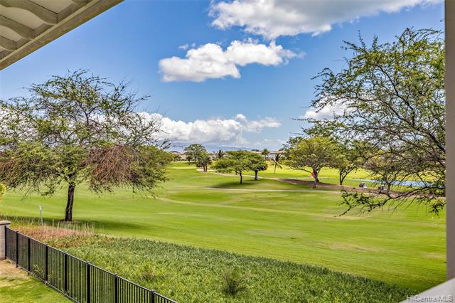 Browse active condo listings in LEI PAUKU AT HOAKALEI