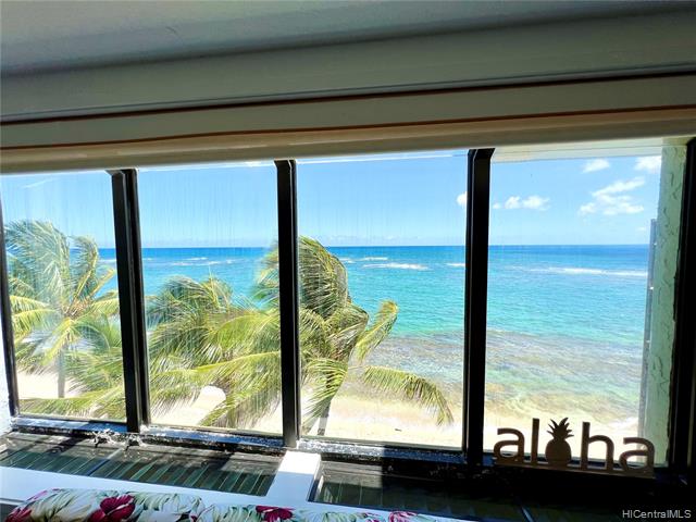 Browse active condo listings in MAKAHA